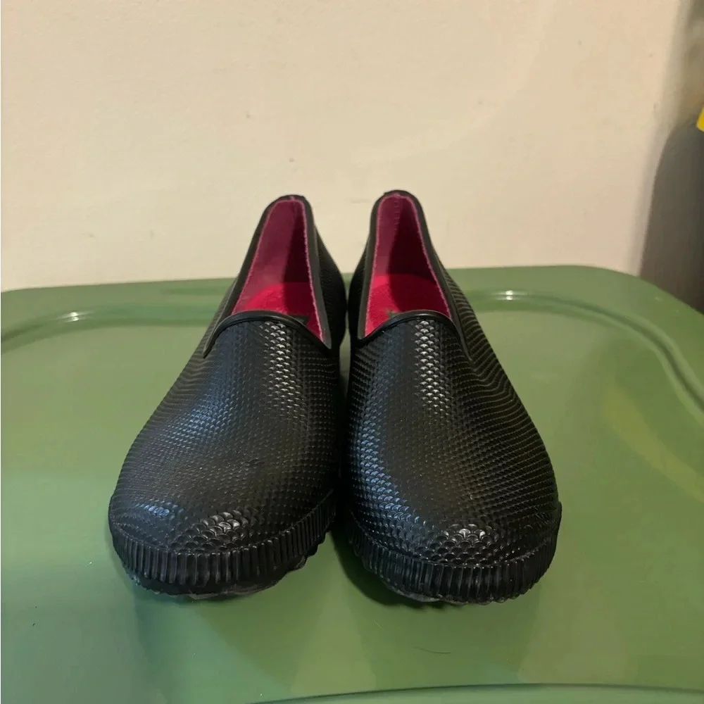 Cougar Ruby Slip-On Shoes Waterproof Rubber Black Snake Low Heel Garden Sz. 10